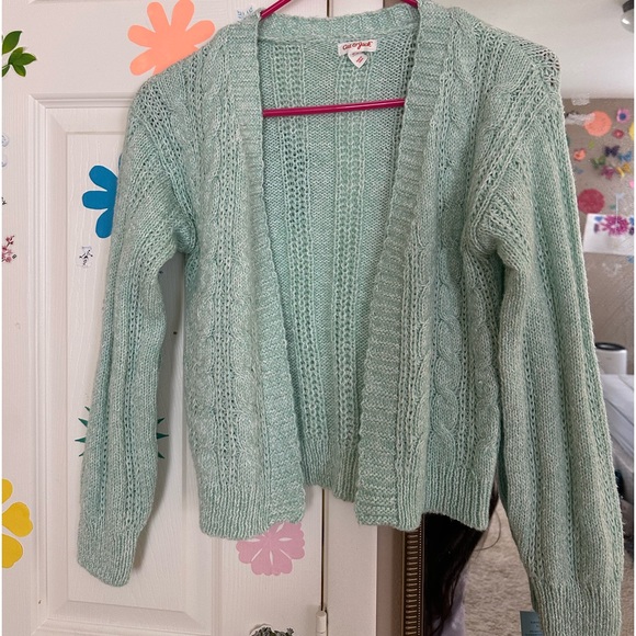 🐘🌹🐘🌹Cat and Jack sweater - Picture 1 of 4